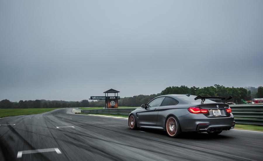  BMW M4 GTS 2016 года  (NA) (фото 3 из 11)